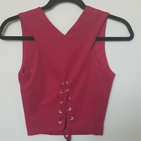 Stradivarius VSCO Rave Flirty Sleeveless Magenta Lace Up Back Crop Medium - Picture 5 of 6